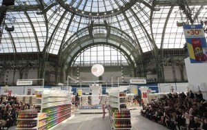 article-2572888-1C072ECE00000578-282_964x610