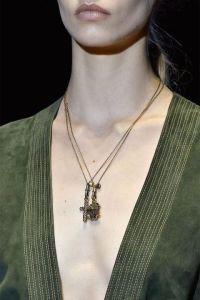 54bc309cf16a2_-_z-trends-2014-accessories-romance-06-gucci-clp-rs15-1311-lg