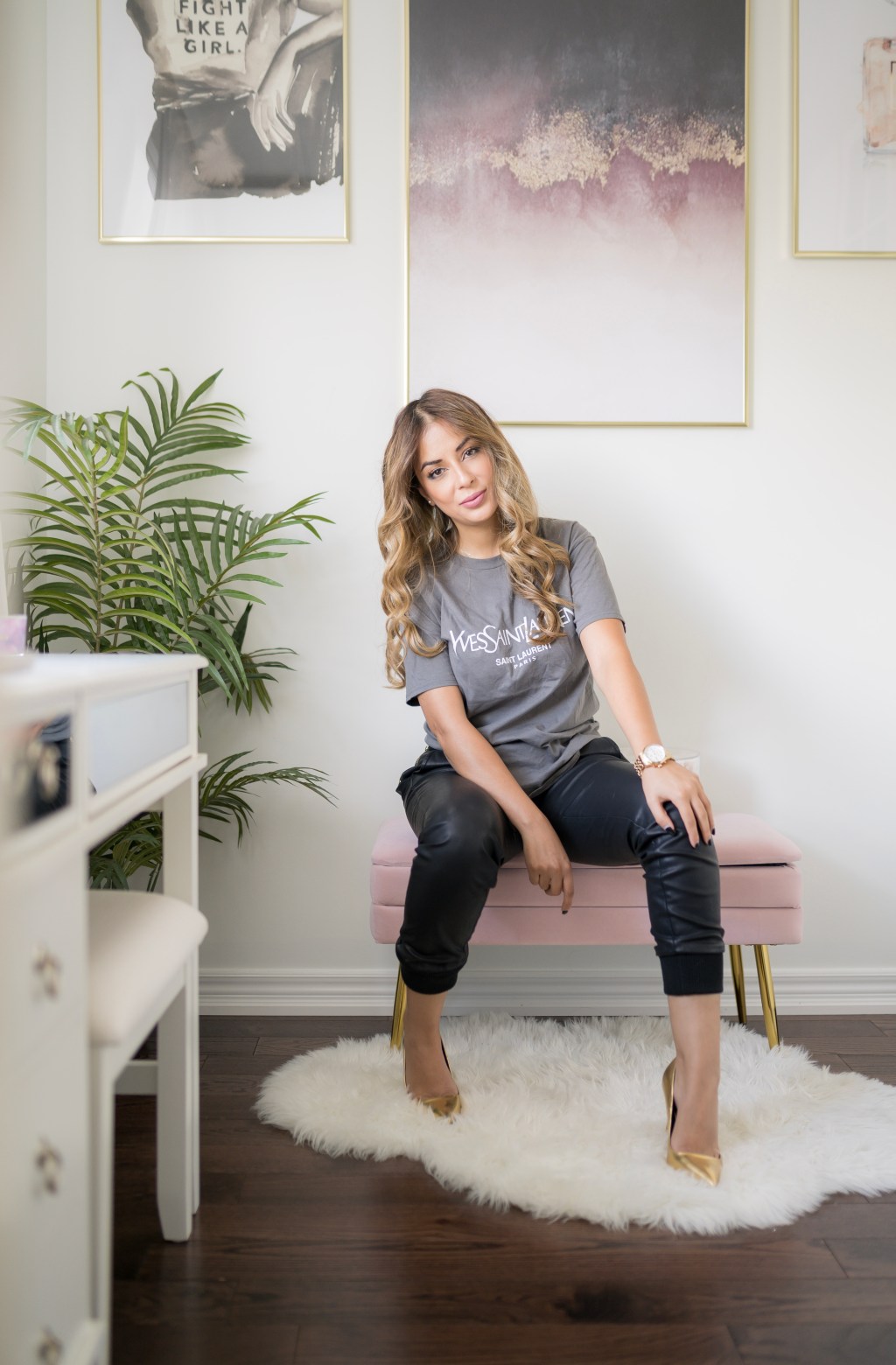 Poster Store Closet&nbsp;Deets